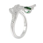 18K WHITE GOLD 7/8CT ROUND/PEAR DIAMOND LADIES RING(COLOR STONE EMERALD/PEAR DIAMOND 1/2CT) - Image 2