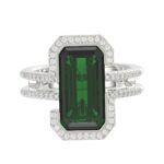 18K WHITE GOLD 4 1/4CT ROUND/EMERALD DIAMOND LADIES RING(COLOR STONE EMERALD DIAMOND 4 CT) - Image 3