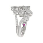 18K WHITE GOLD 1 1/4CT ROUND/BAGUETTE DIAMOND LADIES FASHION RING - Image 3