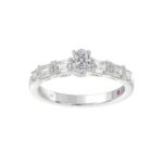 18K WHITE GOLD 1.00CT ROUND/EMERALD/OVAL DIAMOND LADIES RING (CENTER STONE OVAL DIAMOND 1/3CT) - Image 4