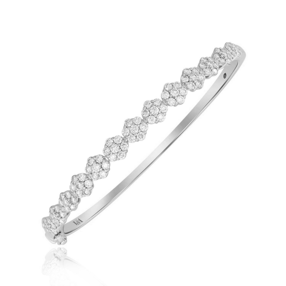19177694_VA26934W-1201x1201.jpg 18K WHITE GOLD 2 1/4CT ROUND DIAMOND LADIES BANGLE - Image 1