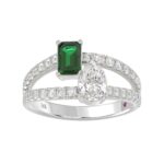 18K WHITE GOLD 7/8CT ROUND/PEAR/EMERALD DIAMOND LADIES RING(COLOR STONE GREEN EMERALD DIAMOND 1/3CT / PEAR DIAMOND 1/4CT)