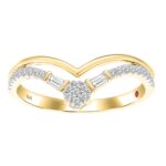 18K YELLOW GOLD 1/5CT ROUND/BAGUETTE DIAMOND LADIES RING